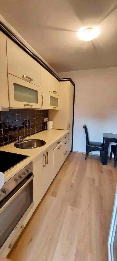 Bright & Lovely Apartment In The City Center Prisztina Zewnętrze zdjęcie