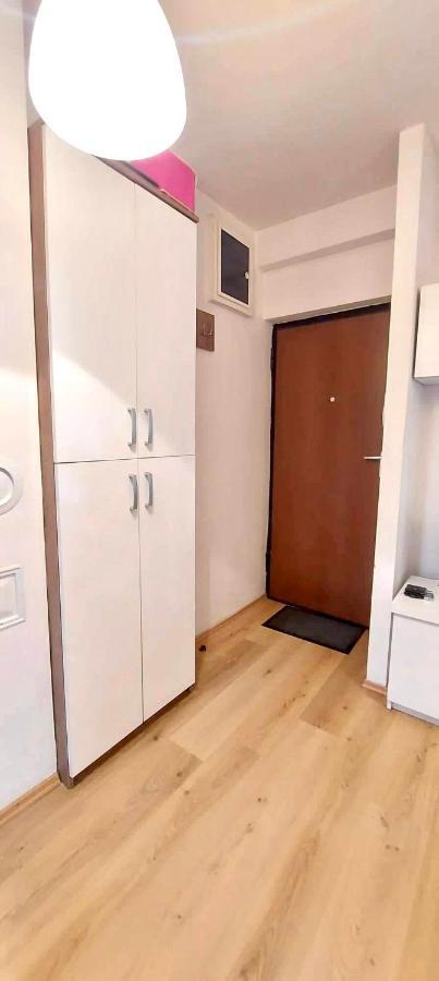 Bright & Lovely Apartment In The City Center Prisztina Zewnętrze zdjęcie