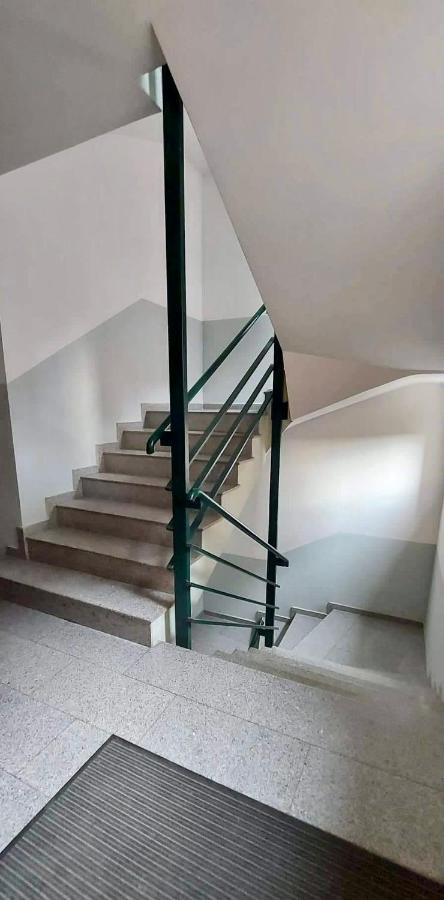 Bright & Lovely Apartment In The City Center Prisztina Zewnętrze zdjęcie